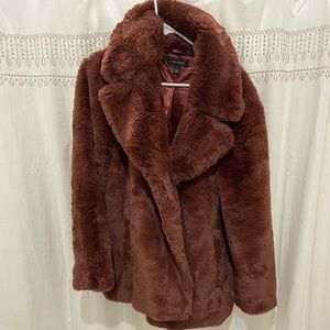 NWT Halogen Brown Sable Faux Fur Coat, Burgundy Size L